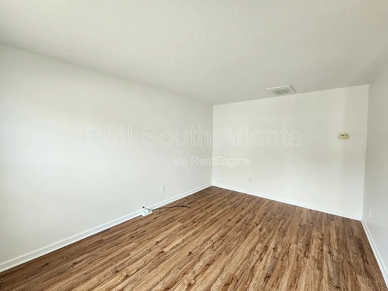 2551 Wrangler Dr SW — Photo 8