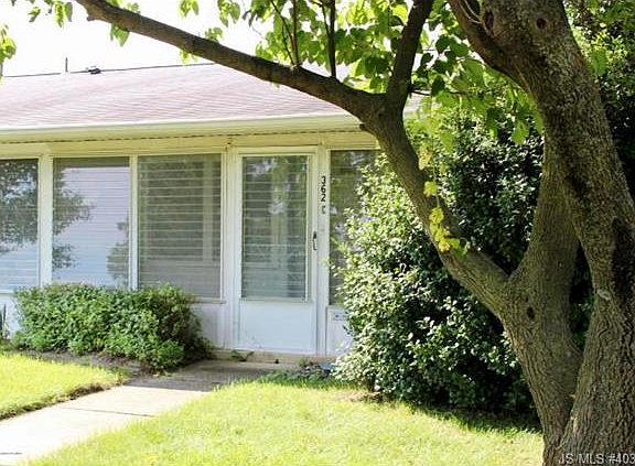 2nd image of 362C Chesterfield Ct