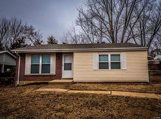 15 Edward Dr, Saint Charles, MO 63304