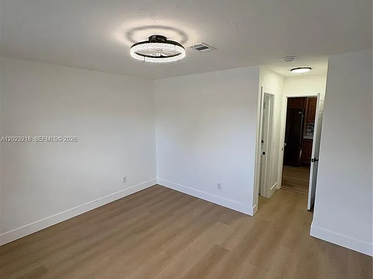 7150 SW 10th St #7150 — Photo 5