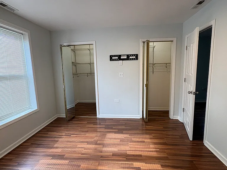 8513 S Sangamon St #2 — Photo 3