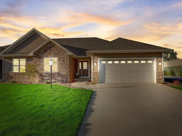 5218 Briarwood CIRCLE, Racine, WI 53402