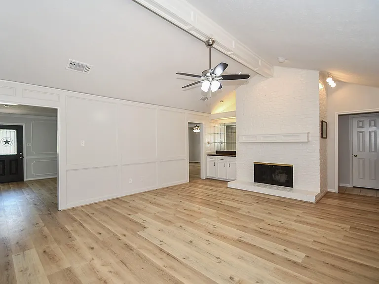 3107 Barnhill Ln — Photo 7