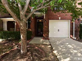 122 Longchamp Ln, Cary, NC 27519