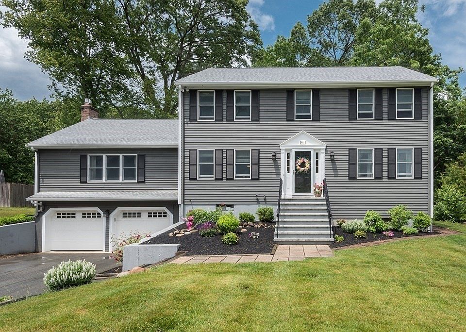 1st image of 112 Buckboard Ln