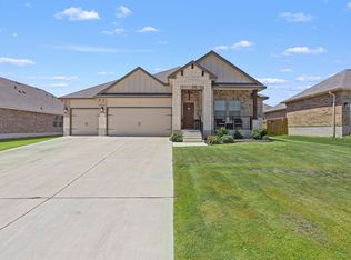 5724 Saint Charles Dr, Belton, TX 76513