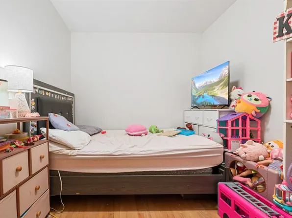 74-25 93rd Avenue image 6 of 22