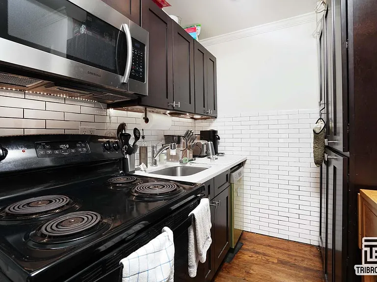 99 Avenue C #3A — Photo 2