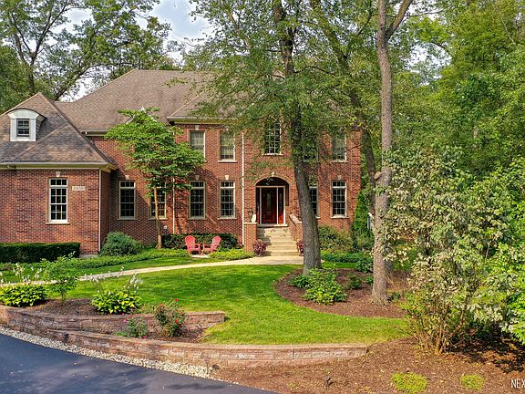 5th image of 29W050 Forest Ln