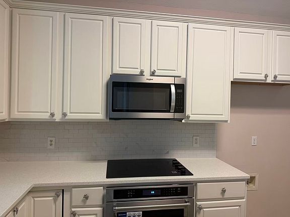4th image of 8445 Grand Canyon Dr