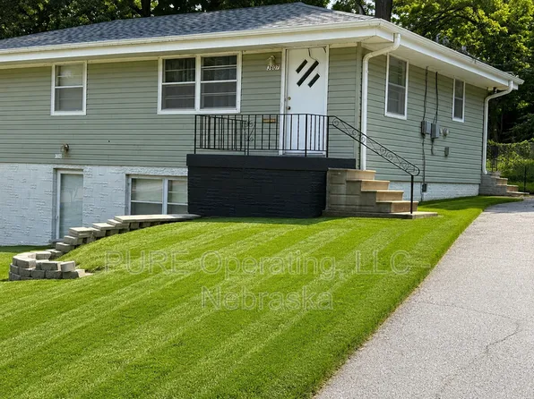 3607 Ernst St, Omaha, NE 68112