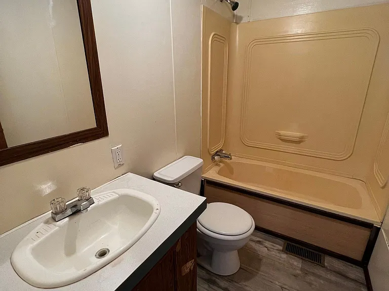410 Dardouk Dr — Photo 5