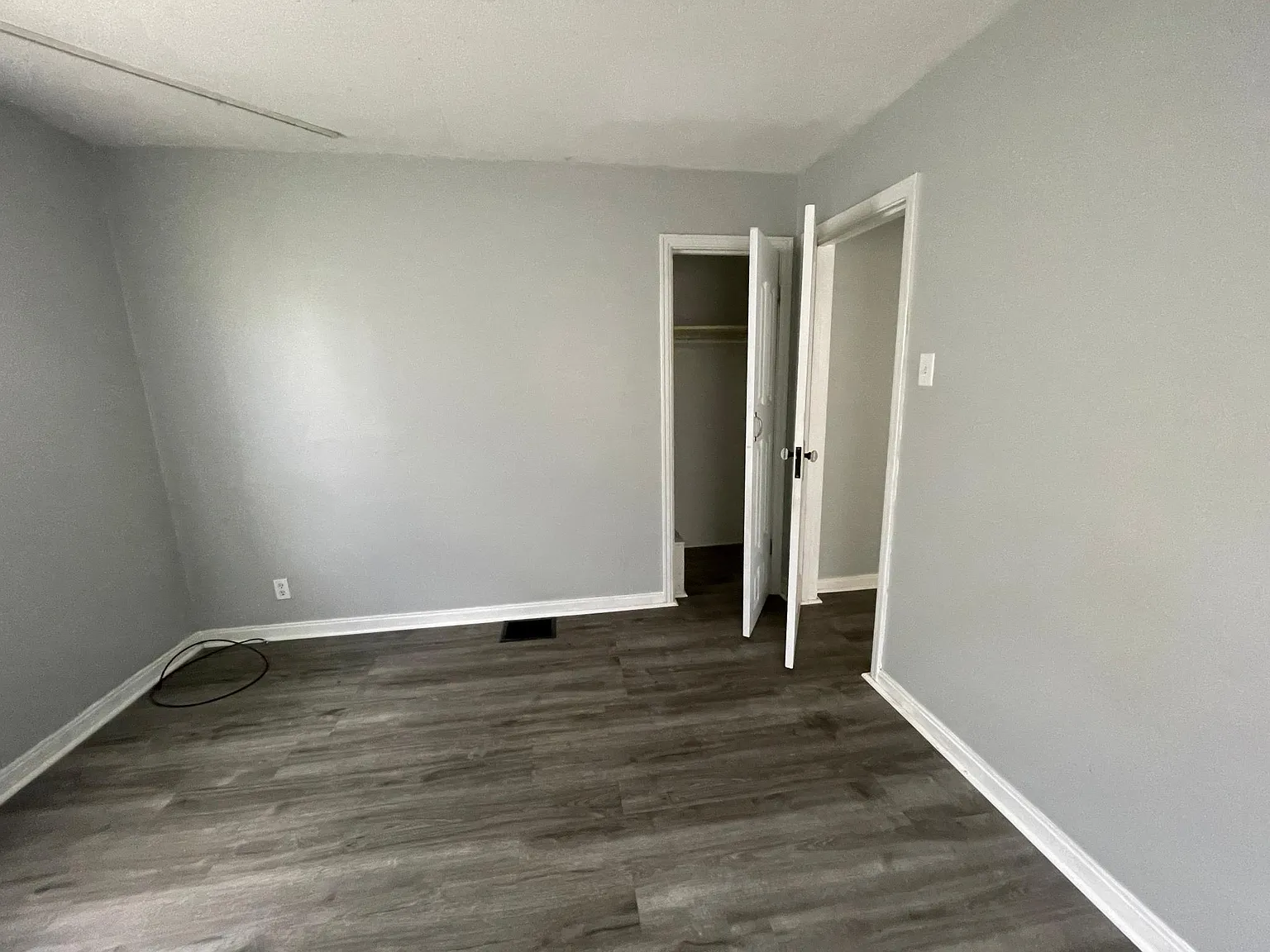 4536 Young Ave — Photo 4