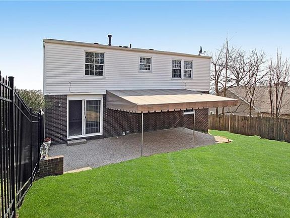 2nd image of 972 Willow Glen Dr