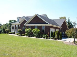 417 Watch Hill Ln, Louisville, KY 40245