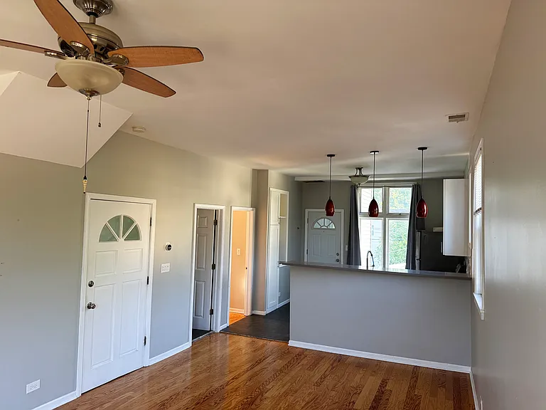 1521 Lake St #2 — Photo 3