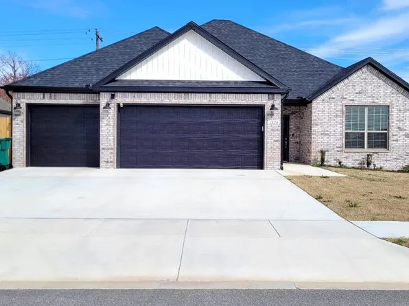 1320 Marjorie St, Bentonville, AR 72713