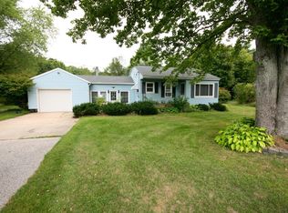 1884 W Duck Lake Rd, Muskegon, MI 49445
