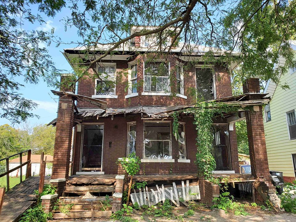 2718 Northwestern