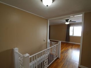 101 E Magnolia Ln, Oak Ridge, TN 37830
