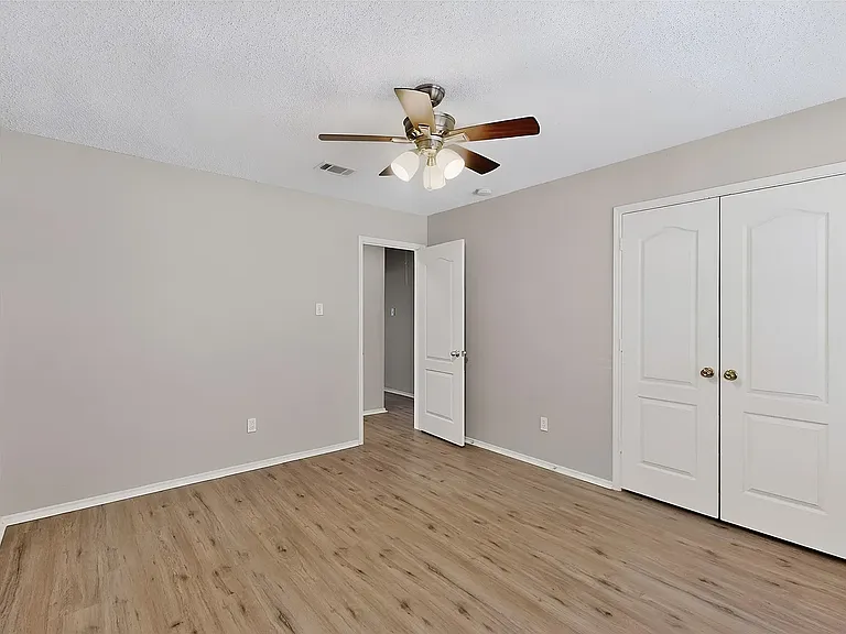 1207 Aberdeen Dr — Photo 21