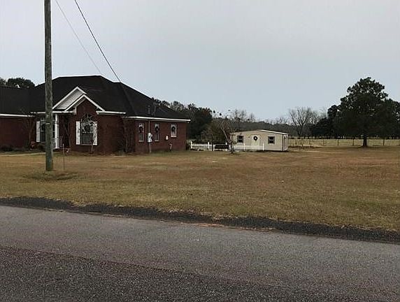 3rd image of Bay Oaks Place Drive Common Area Lots 11
