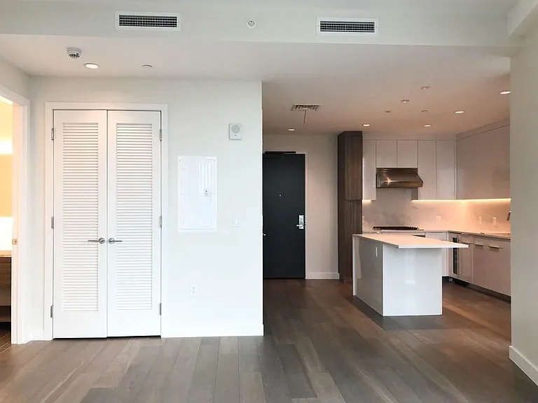 188 Brookline Ave #20C — Photo 17
