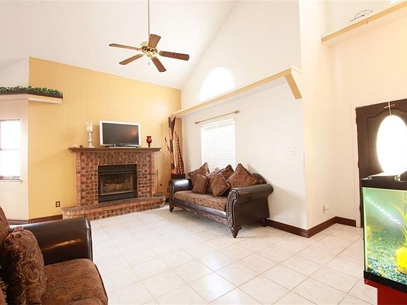 3rd image of 11944 Diego Rivera Dr