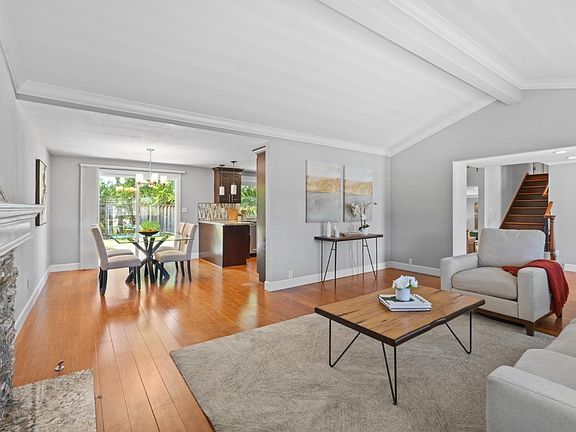 4th image of 7967 Stonehurst Ct
