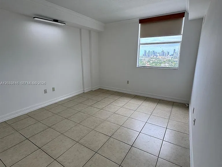 1 Glen Royal Pkwy #1202 — Photo 9