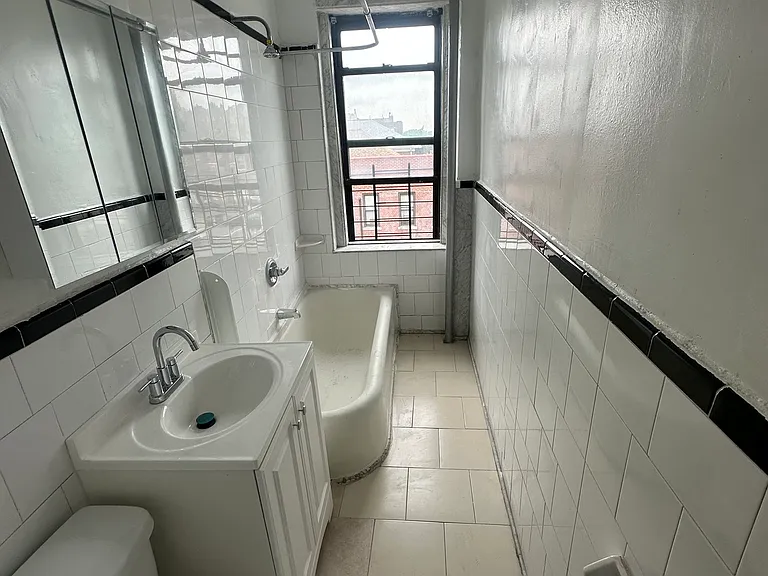 1544 Gillespie Ave #3D — Photo 11