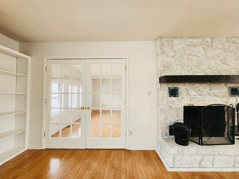 282 Central Ave — Photo 6
