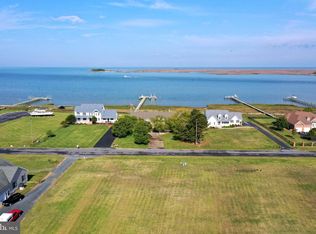 17 Hammock Pointe, Crisfield, MD 21817