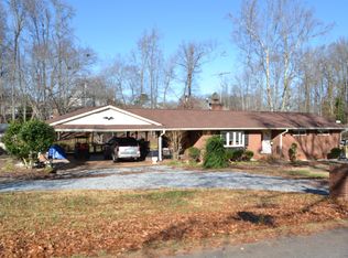 325 Johnson Ave, Inman, SC 29349
