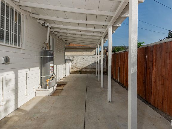 5th image of 2213 Gage St