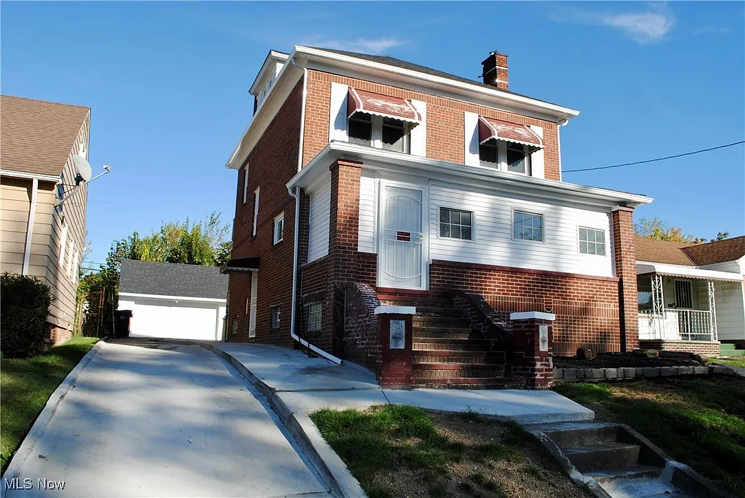 3995 E 121st St photo 1