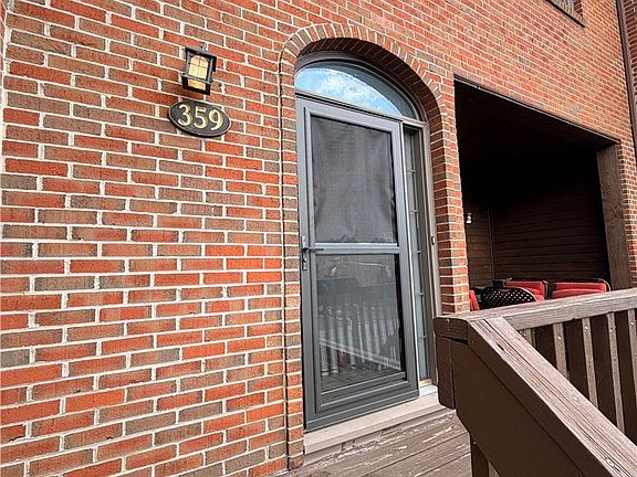 4th image of 359 Lakefront Blvd