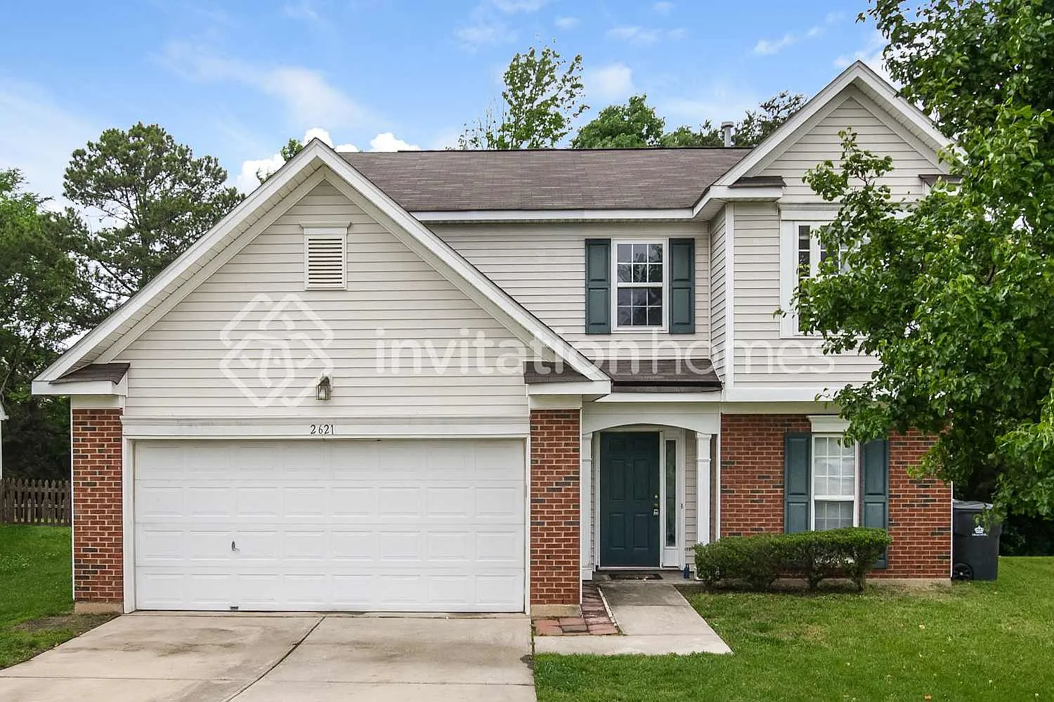 2621 Forest Grove Ct Charlotte, NC 28269 — Photo 1