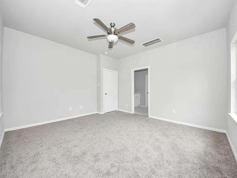638 Stovall Dr — Photo 22