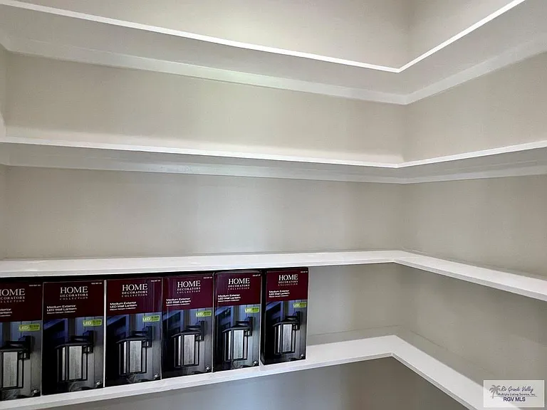 5105 Red River Cir #5105 — Photo 14
