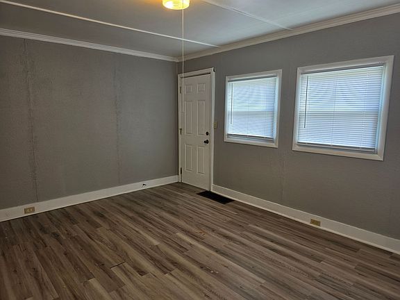 5th image of 717 Huey St