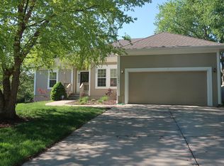 1403 NE 80th St, Gladstone, MO 64118