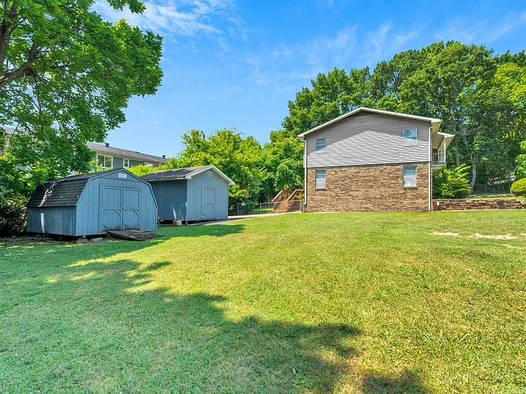 1660 Palmer Pl — Photo 27