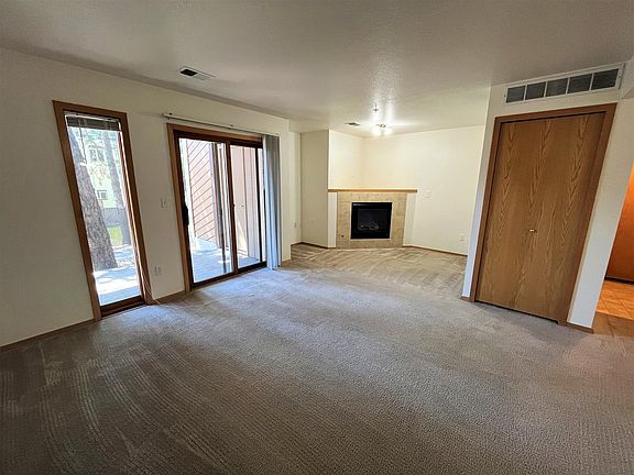 2nd image of 2990 Shadow Creek Dr #M109