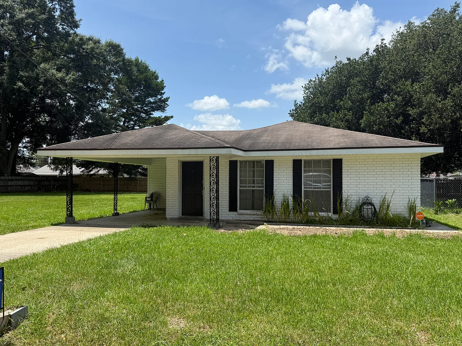3 bed, 1.5 bath, 1162 sqft, $1,500 — Photo 1