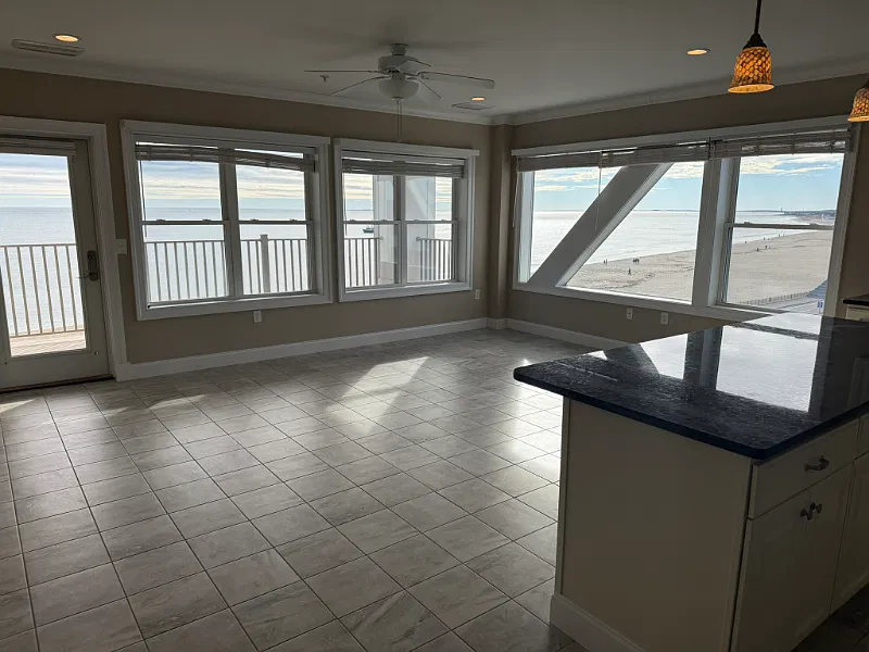 2 bed, 1130 sqft, $3,600 — Photo 4