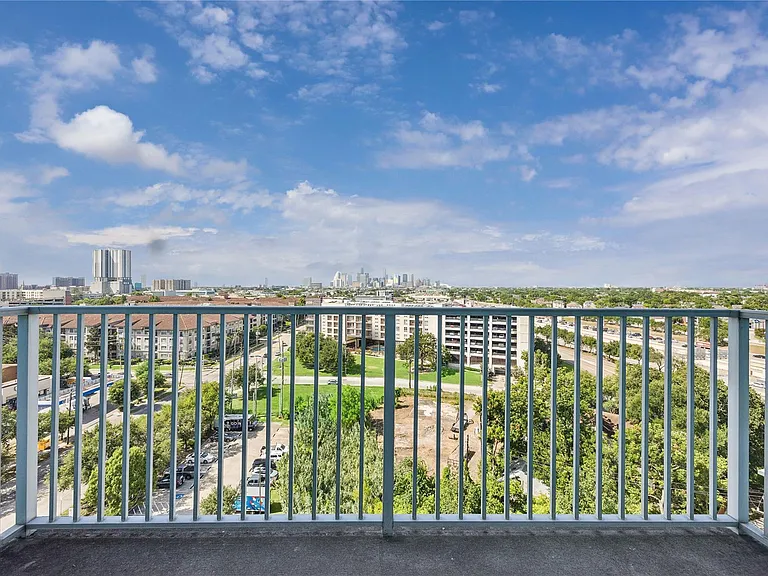 5925 Almeda Rd #11011 — Photo 18