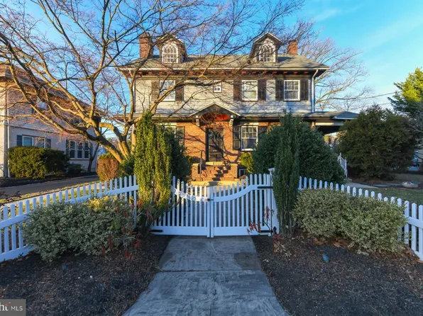 222 Delaware St, Woodbury, NJ 08096