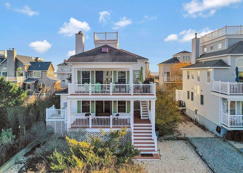 1st image of 9 Dune Ln