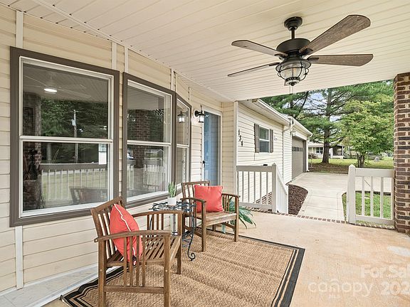 5th image of 134 Amber Ln
